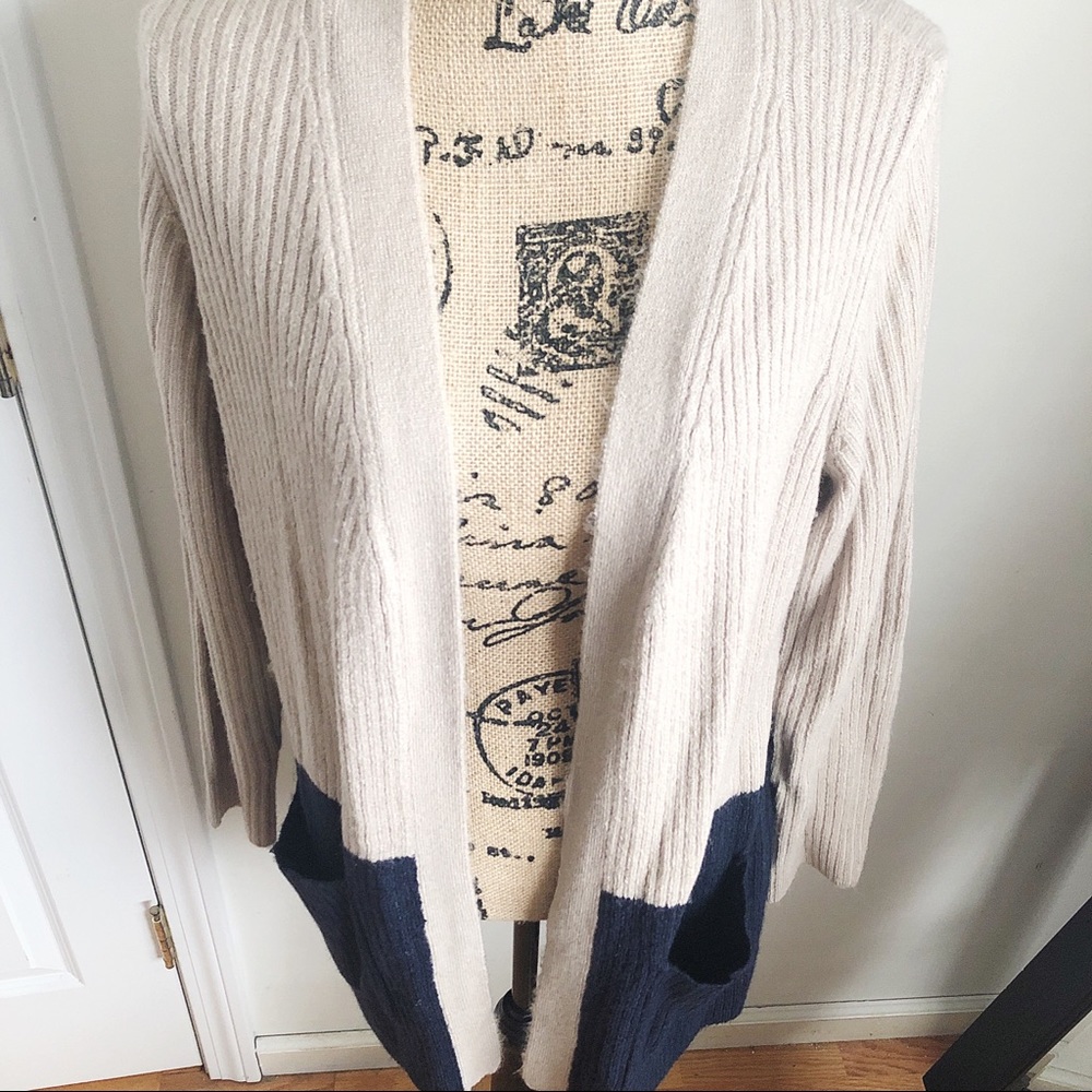 ✨Two Tone Cardigan✨ - Picture 3 of 4